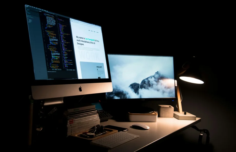 lee-campbell-DtDlVpy-vvQ-unsplash